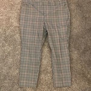 EUC Old Navy Pixie Pant - Beige, Brown, and Rust Plaid
